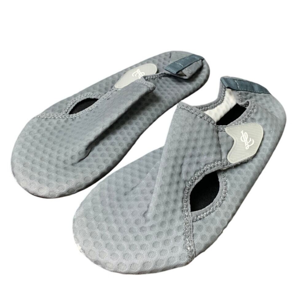 LeIsfIt Mens Size 8-9 Wide Gray Hook & Loop Fasten Swim Quick Dry Barefoot Shoes